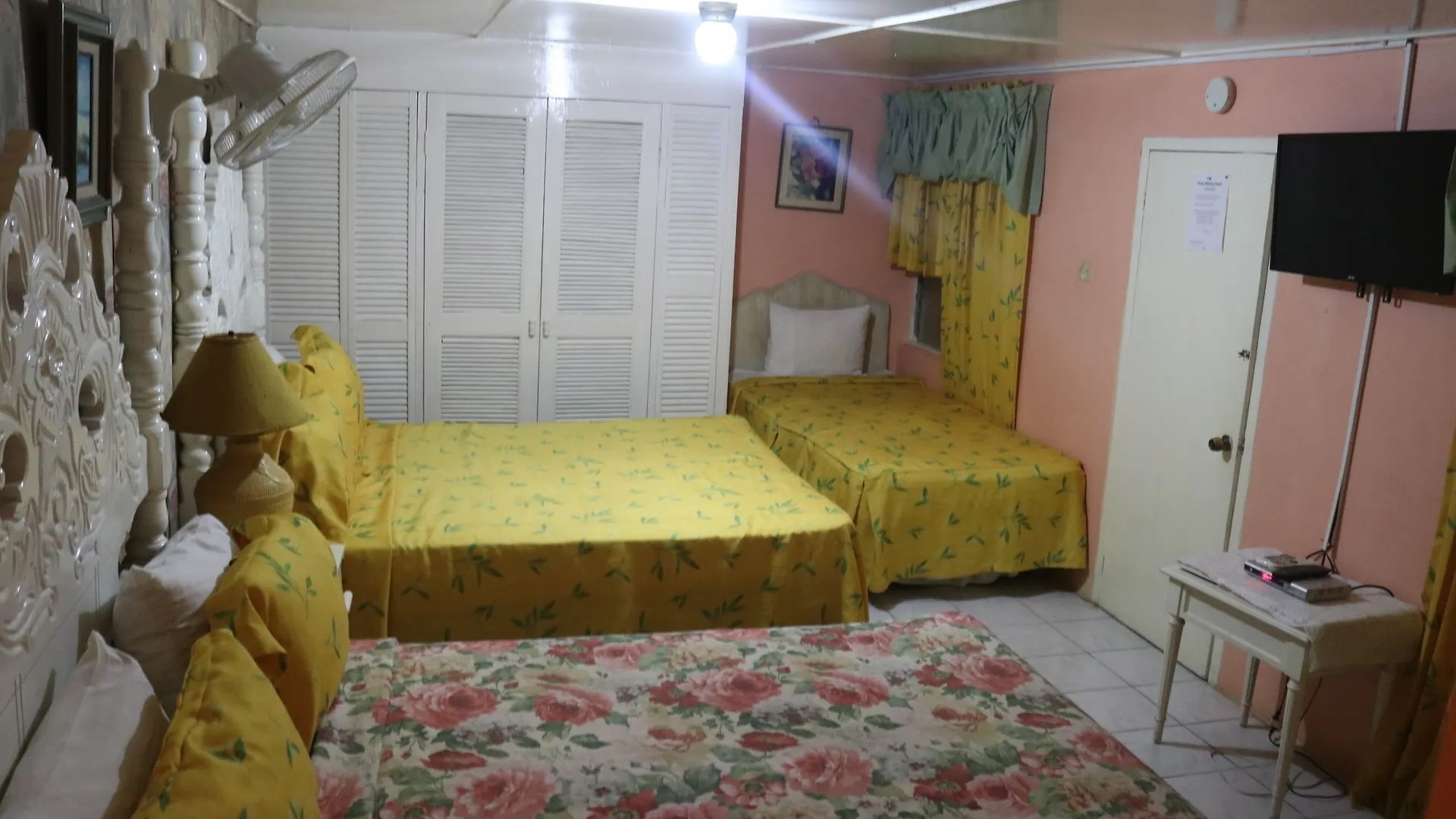 Hibiscus Hostel Montego Bay